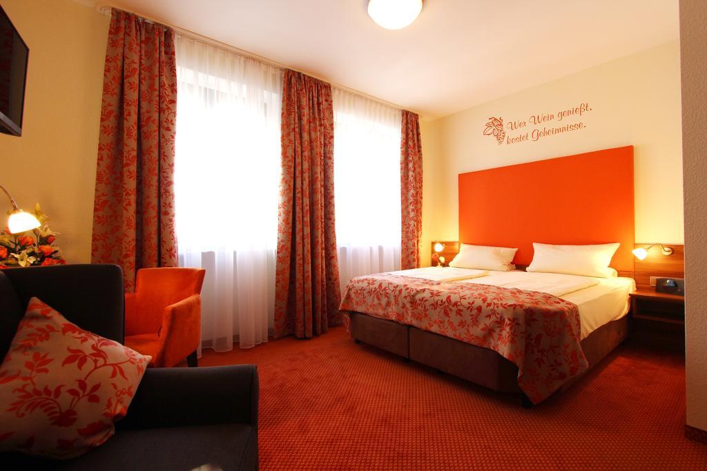 Altdeutsche Weinstube Hotel Rüdesheim am Rhein Exterior foto
